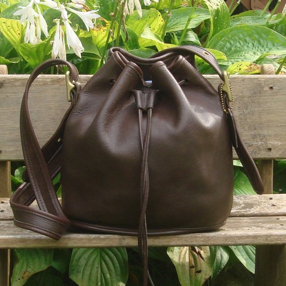 Coach Handbags - Vintage Coach Brown Leather Lulas Legacy Drawstring Cross Body Bucket Bag